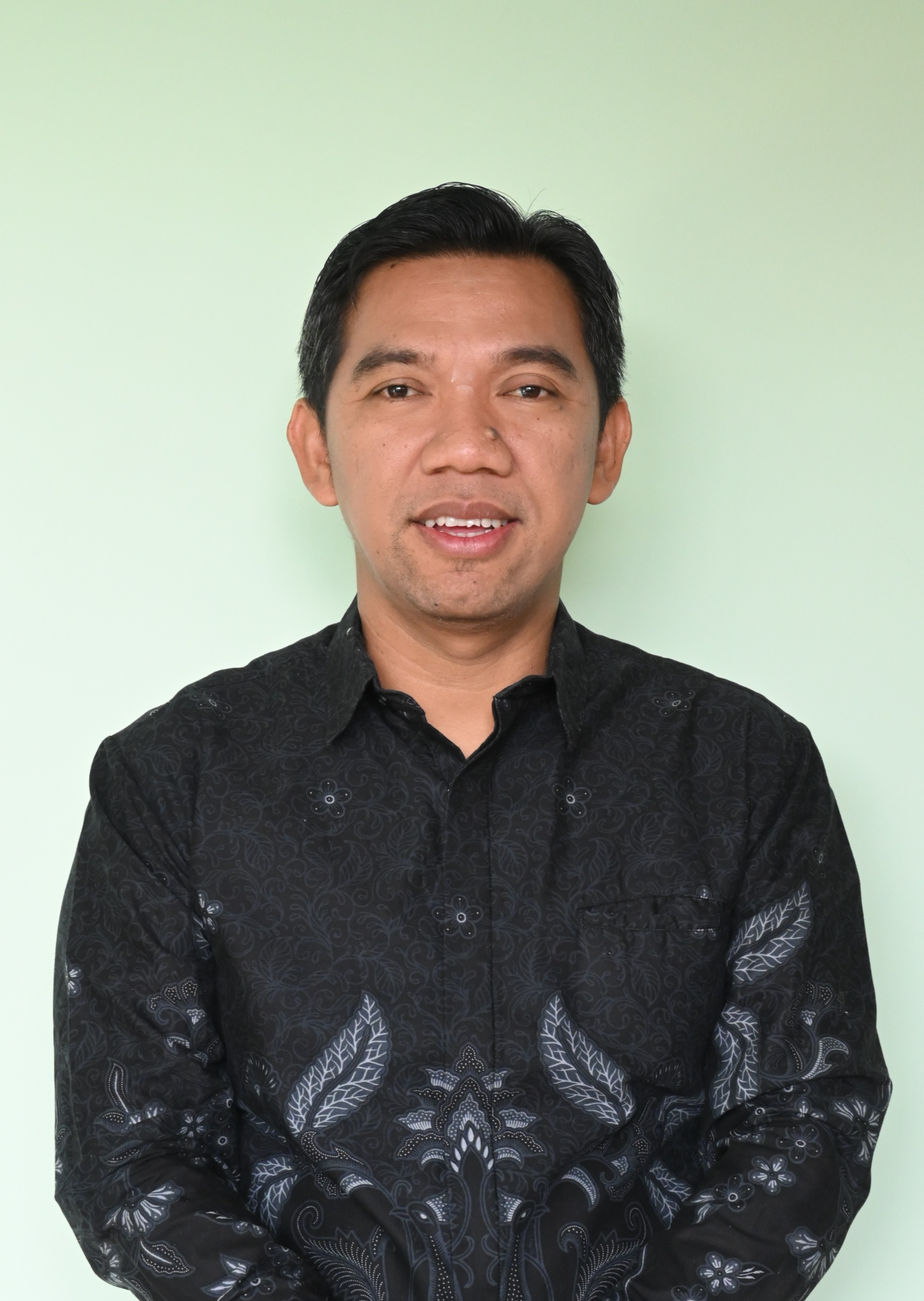 Plt. Kepala Dinas Arsip dan Perpustakaan Dr. Ridwan Said S.STP., M.Si